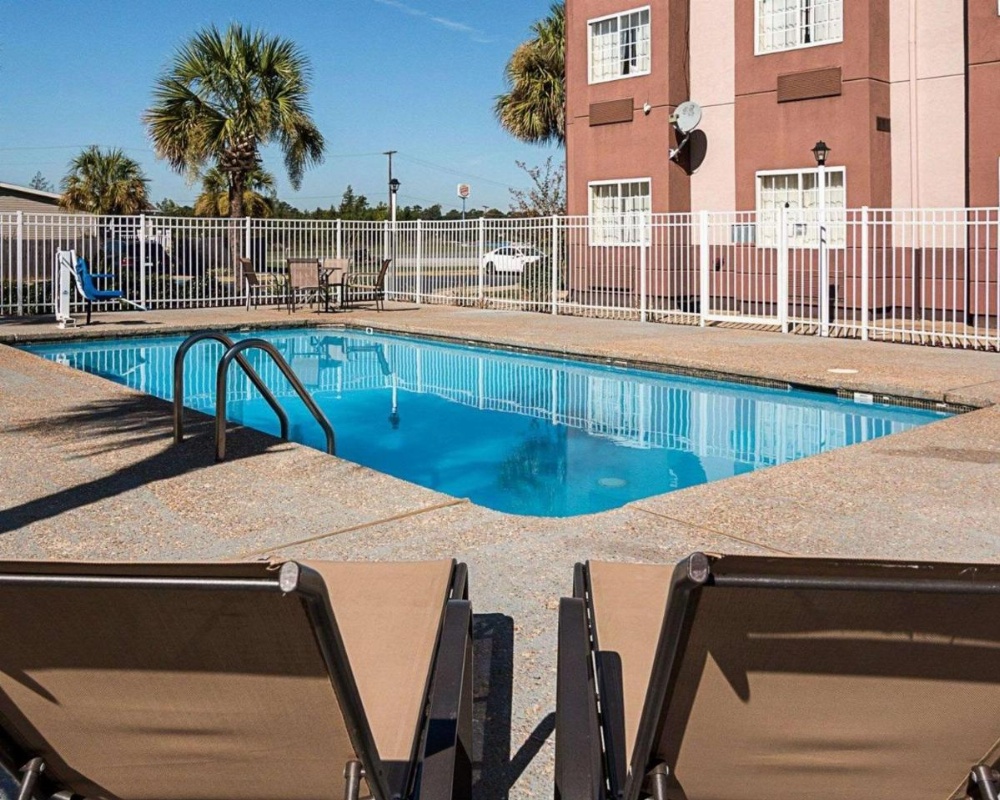 Econo Lodge Inn & Suites Natchitoches Image 11
