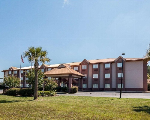 Econo Lodge Inn & Suites Natchitoches image 18