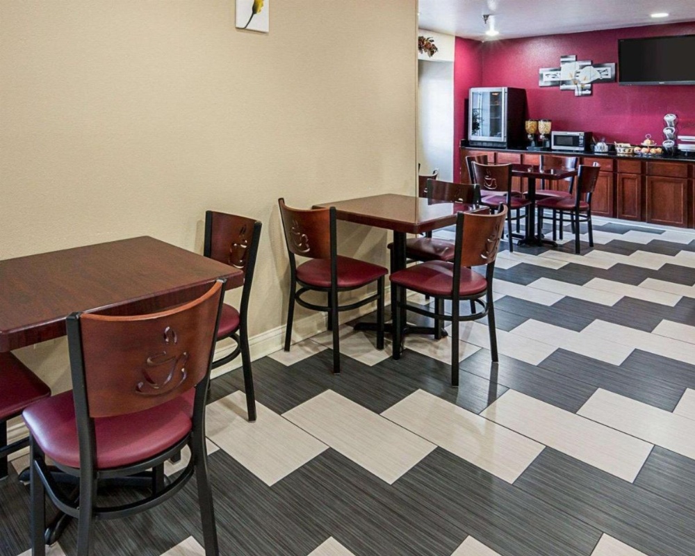 Econo Lodge Inn & Suites Natchitoches Image 22
