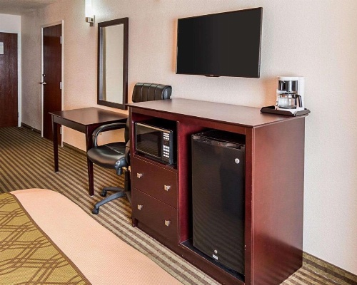 Econo Lodge Inn & Suites Natchitoches image 27